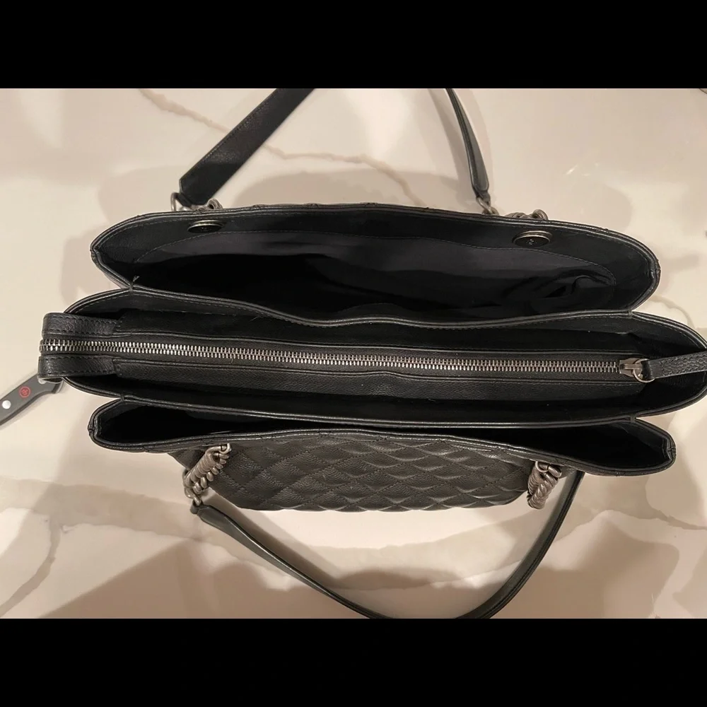 CHANEL QUILTED CC CHAIN MEDALLION BLACK CAVIAR SHOPPING TOTE - Picture 13 of 16